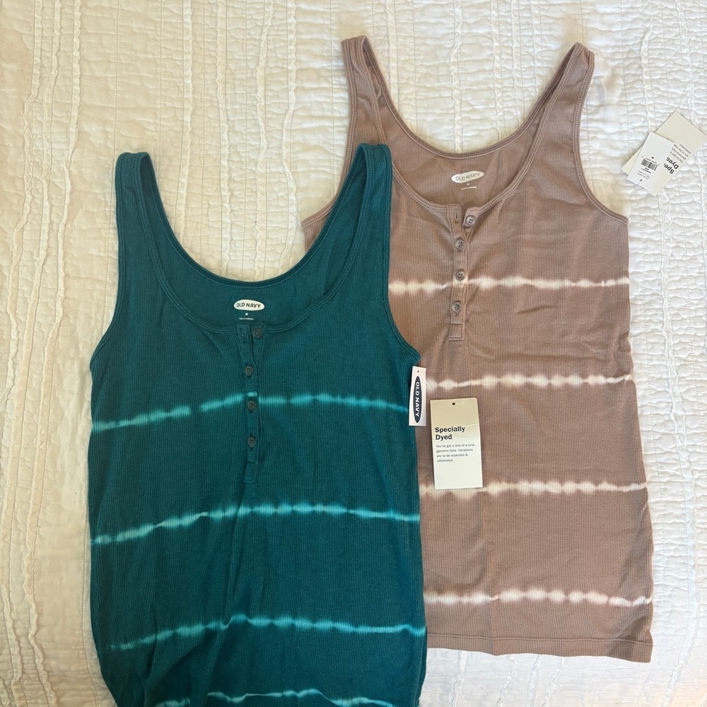 NWT Old Navy Tank Bundle